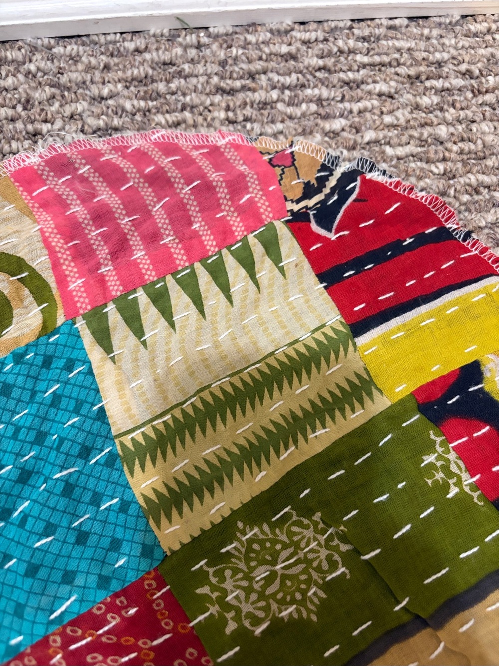 Colorful Patchwork Round Mat - Picture 2 of 5